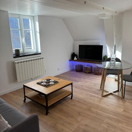 La Suite - Parvis Cathedrale Chartres Extérieur photo
